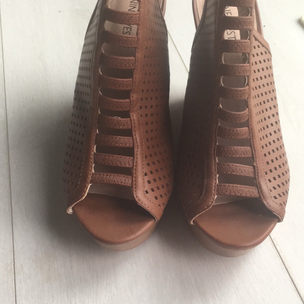 Nine West Tan Peep-Toe Wedges